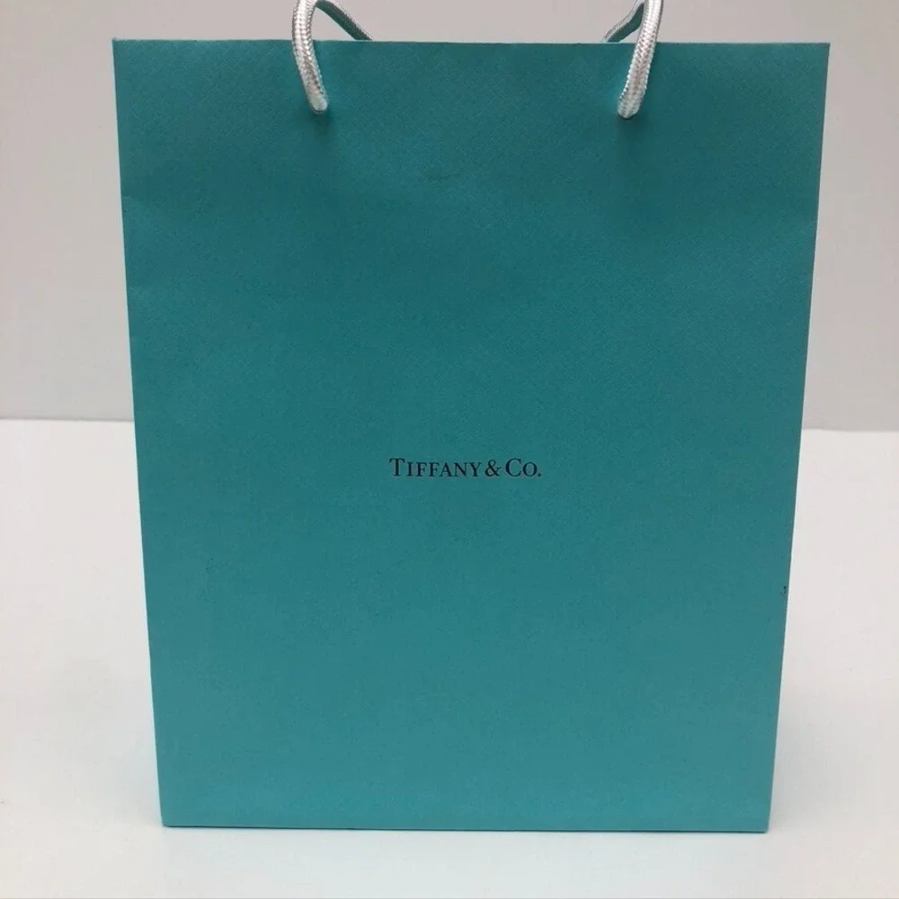 Tiffany & Co. measurements can